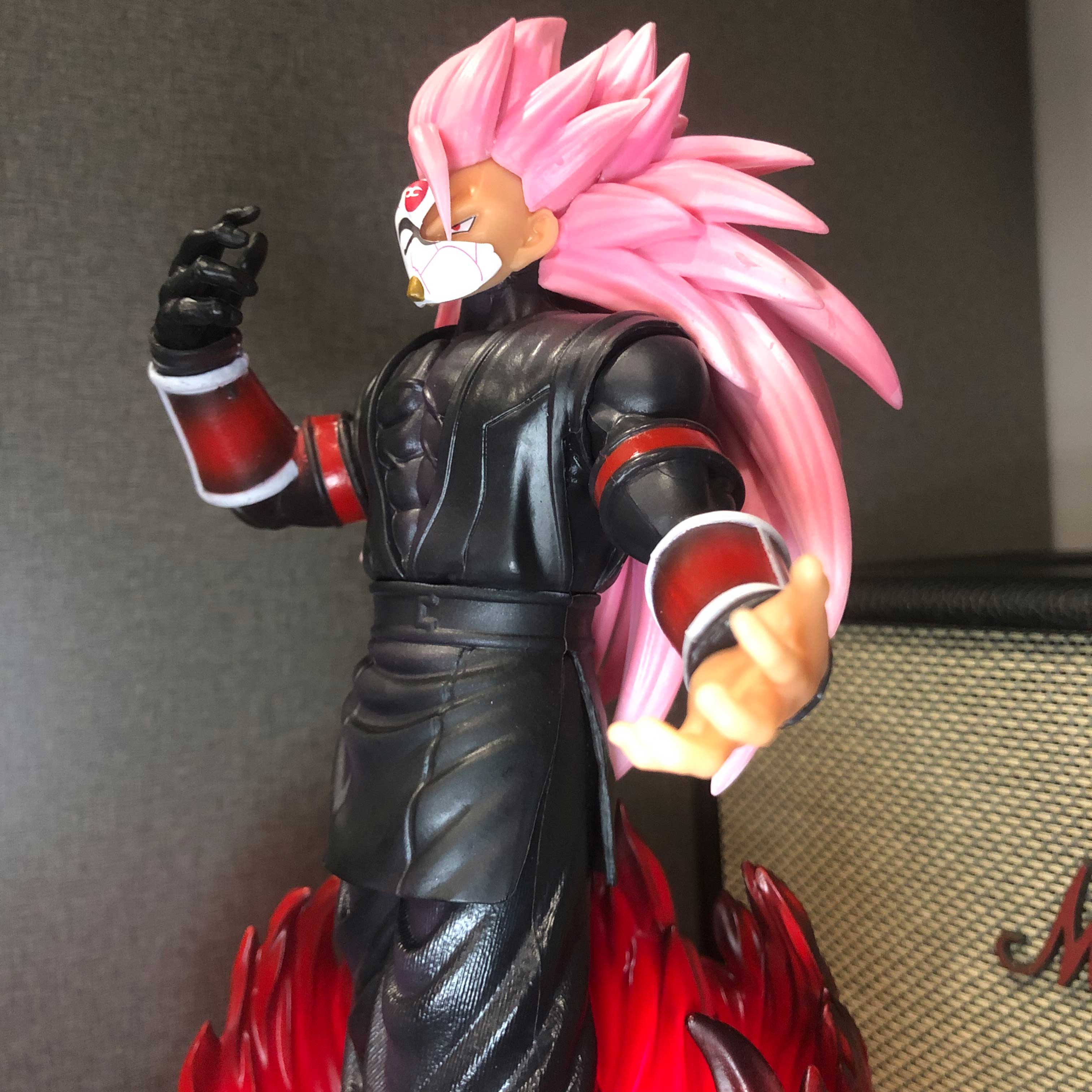 Mô hình Black Goku SSJ3 30 cm có LED  - Dragon Ball