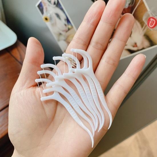 Tăm chỉ nha khoa tiệt trùng chăm sóc răng miệng hộp 50 cây