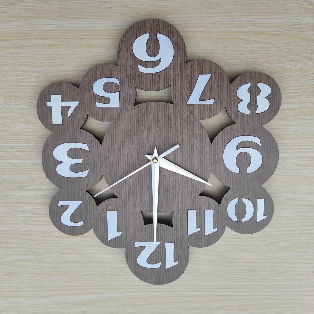 Đồng hồ gỗ treo tường chất liệu gỗ mdf máy kim trôi thiết kế in theo yêu cầu decor trang trí nhà và quán cafe