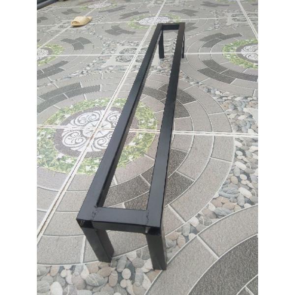 Kệ thép kê chậu cây ban công. Dài 80cm. Rộng 10cm. Cao 15-20-25cmcm. Hộp thép 20x20mm