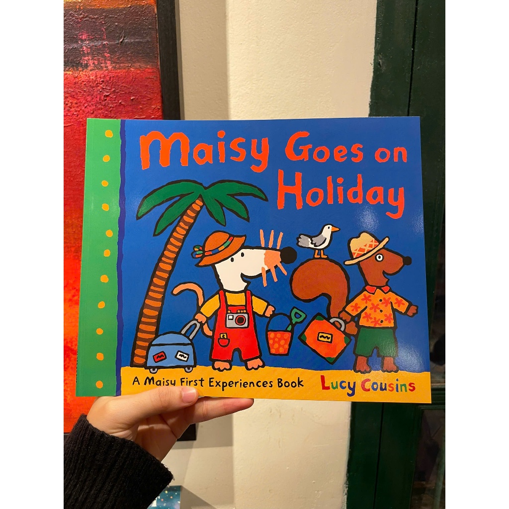 Sách - Maisy Goes on Holiday by Lucy Cousins - Picture Books / Childrens