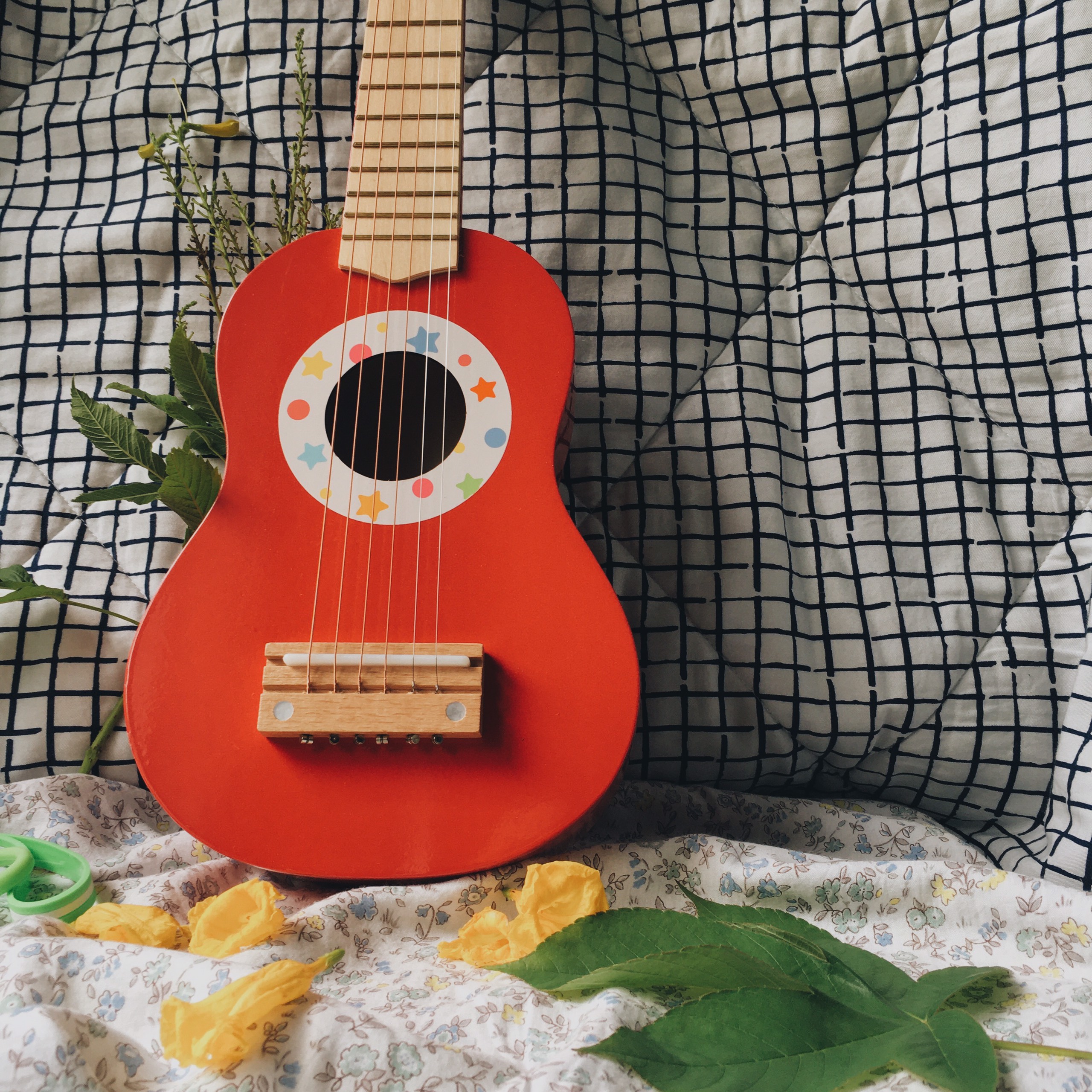 Đàn Ukulele Gỗ Dành Cho Bé