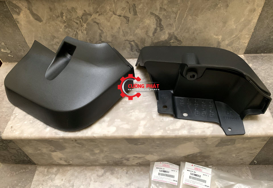 Chắn bùn bánh trước Mitsubishi Triton 2015-2018 mã bên lái 5370B551
