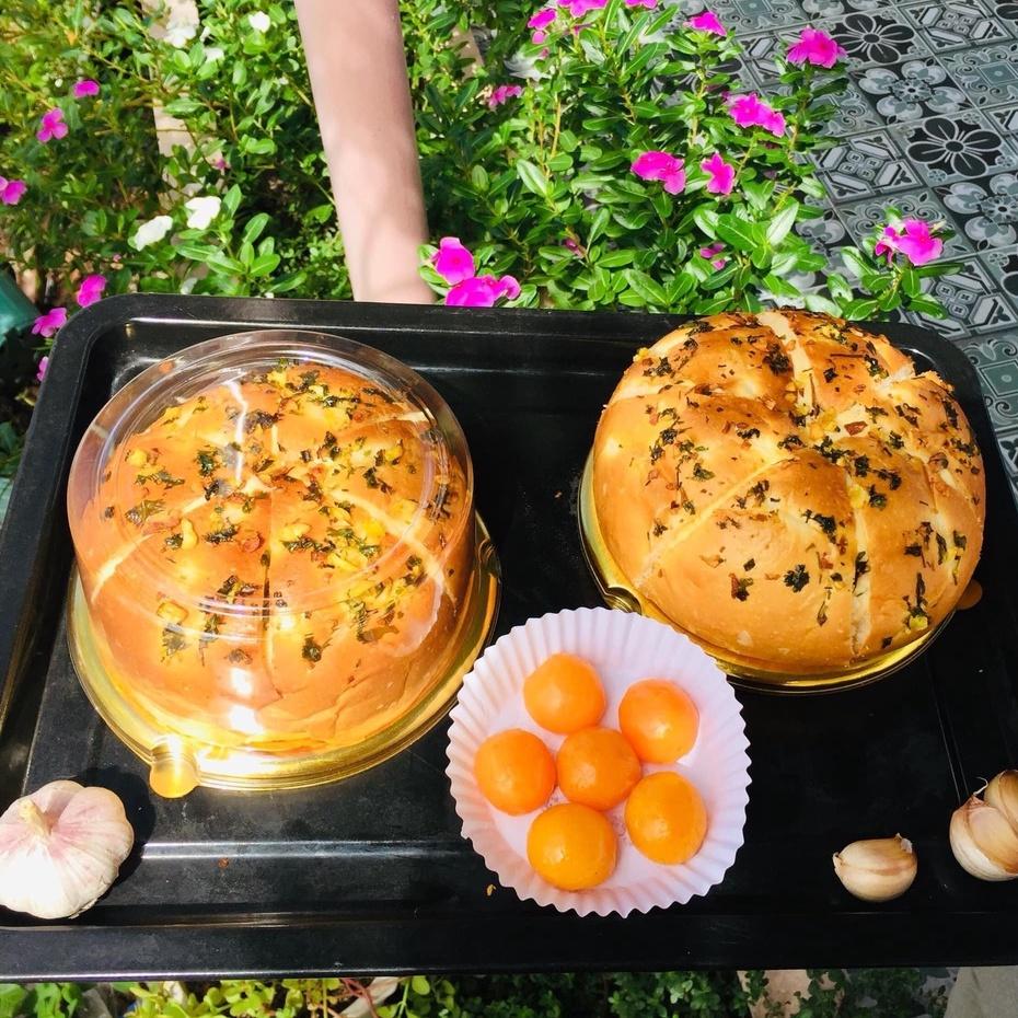 100 Hộp Tròn Đế Vàng Đựng Bánh Bao Đào Tiên - Bông Lan Trứng Muối 14cm - A1680G