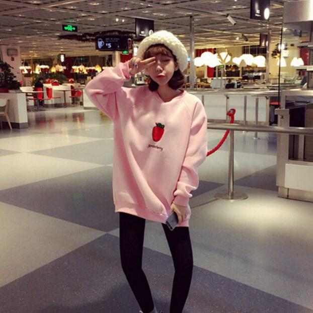 Áo Thun Nữ Sweater Vây Cá Tay Dài Hồng In Trái Dâu - J.A Shop
