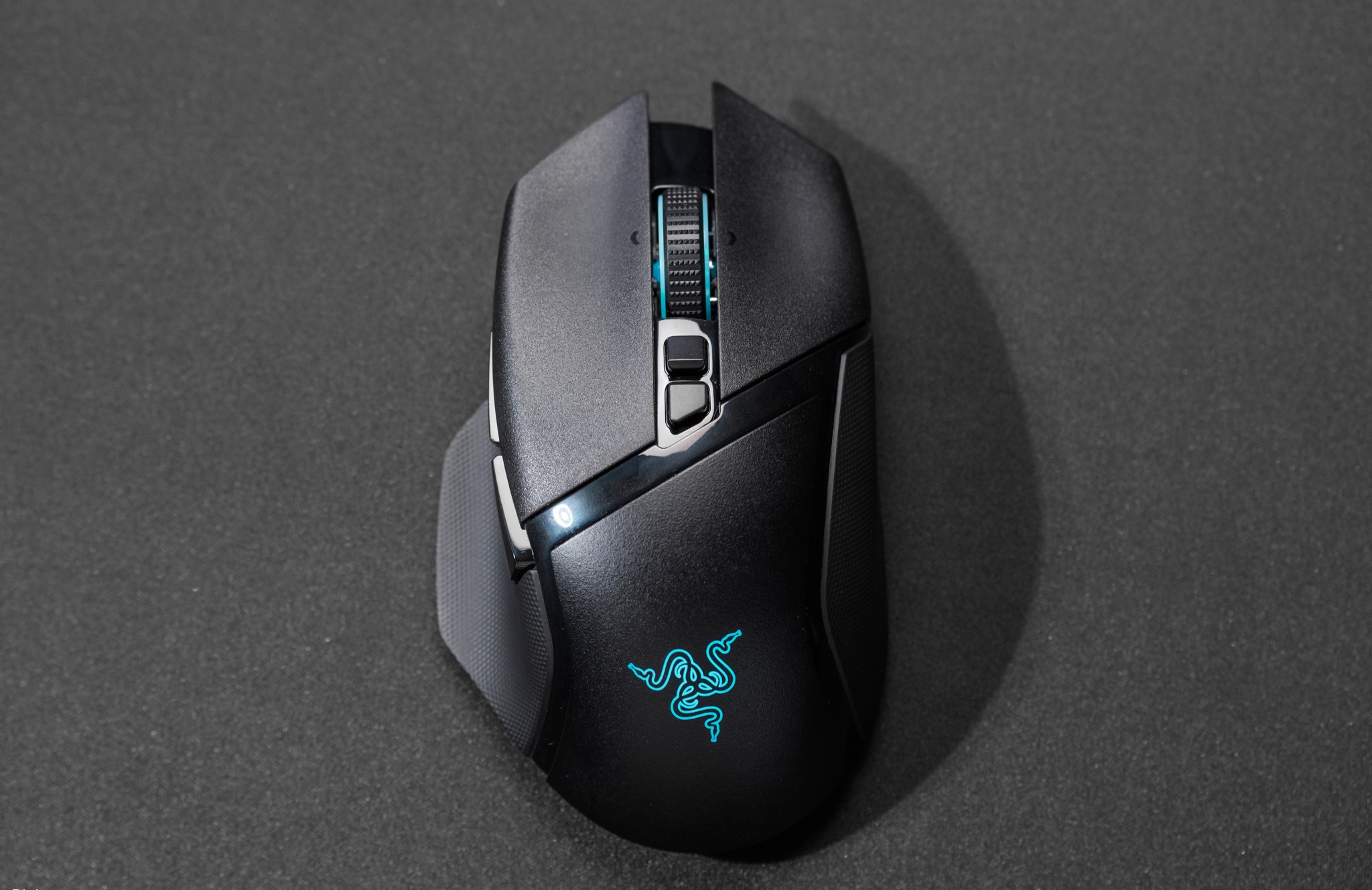 Chuột không dây Razer Basilisk V3 Pro-Ergonomic Wireless Gaming Mouse_Mới, hàng chính hãng