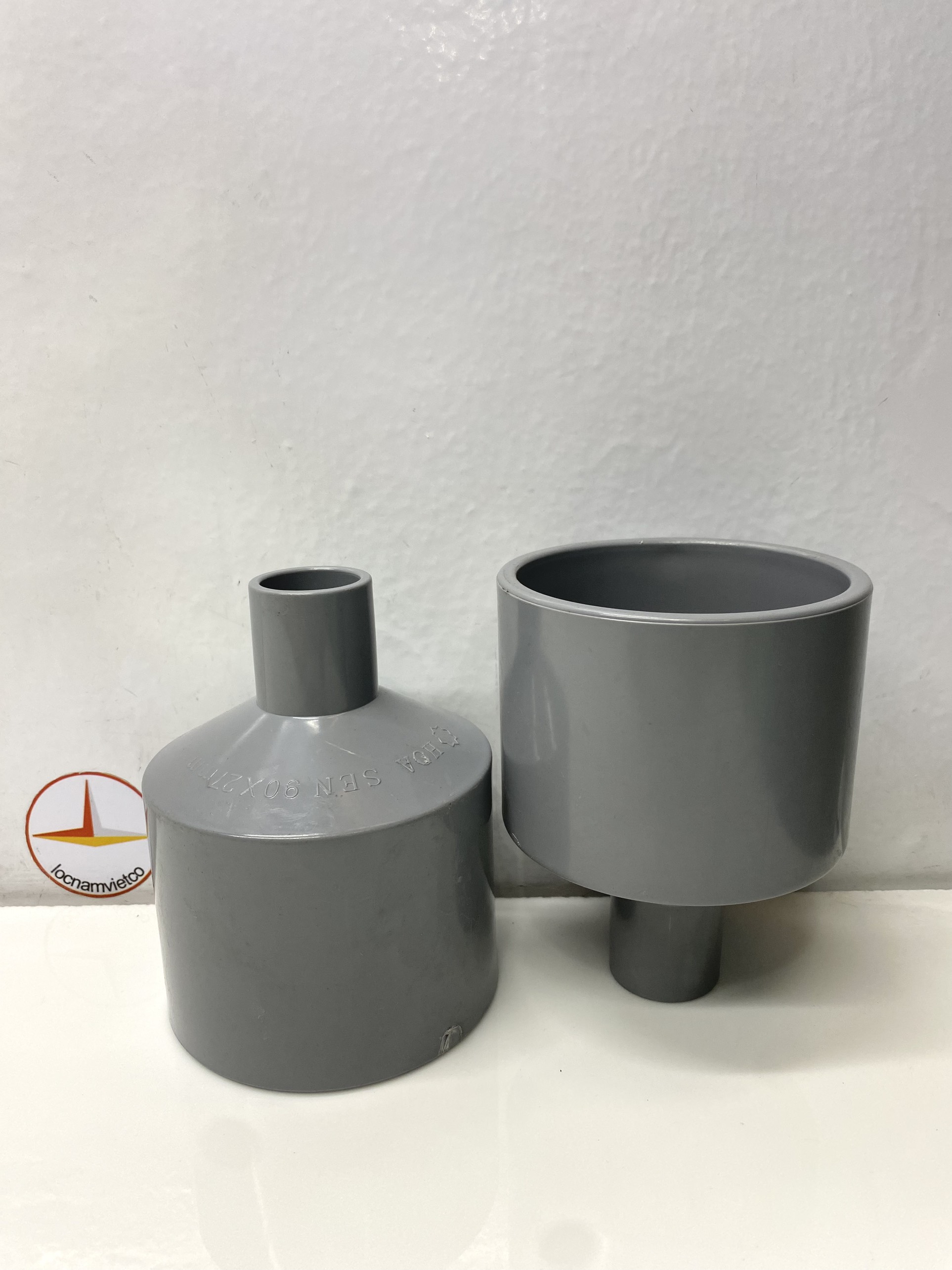 Nối giảm 90 x 27 D nhựa PVC Hoa Sen _N90x27