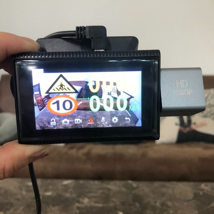 Camera hành trình ô tô, xe hơi nhãn hiệu Whexune F8 tích hợp 4G, Wifi, màn hình cảm ứng 3 inch - Hàng Nhập Khẩu