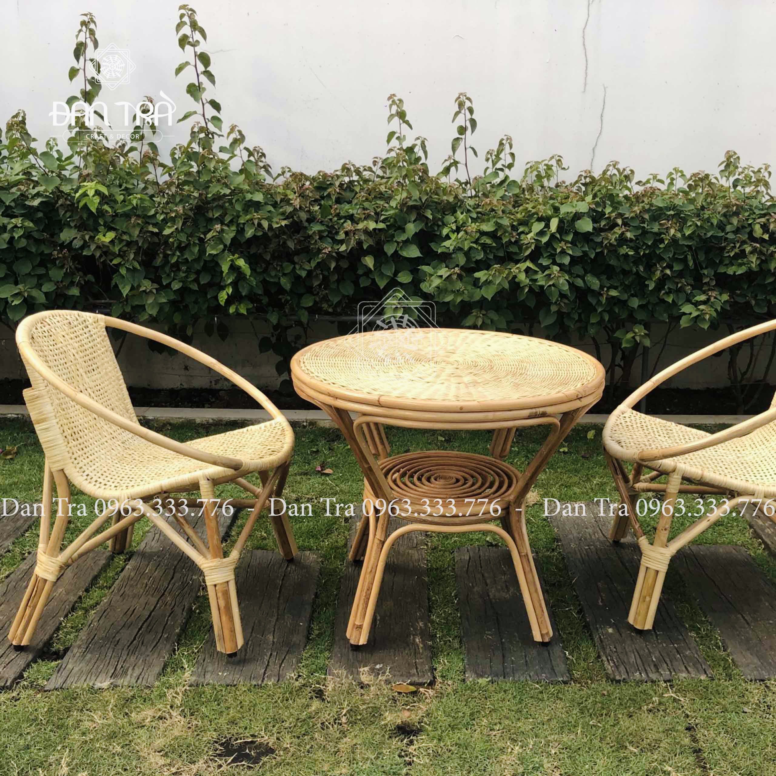 Bộ Bàn Ghế Mây Sân Vườn 4 Ghế Đan Mặt Trắng Và Bàn Tròn Cao Câp -Bộ Bnà Ghế Mây Nhỏ Gọn- Bộ Bàn Ghế Decor Không Gian Xanh- Nội Thất Mây Tre Đan Trà