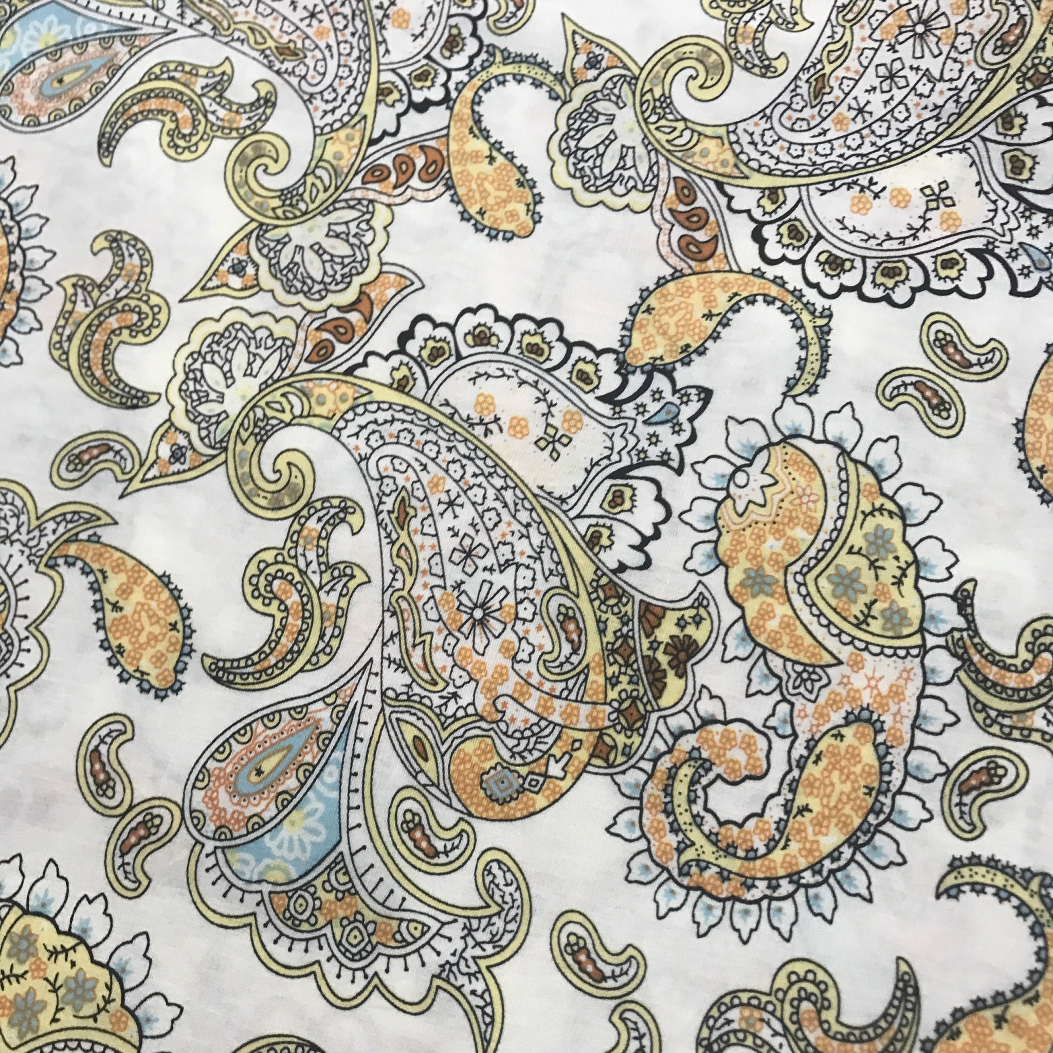 Vải thô siêu mềm mát họa tiết hoa vintage nền trắng