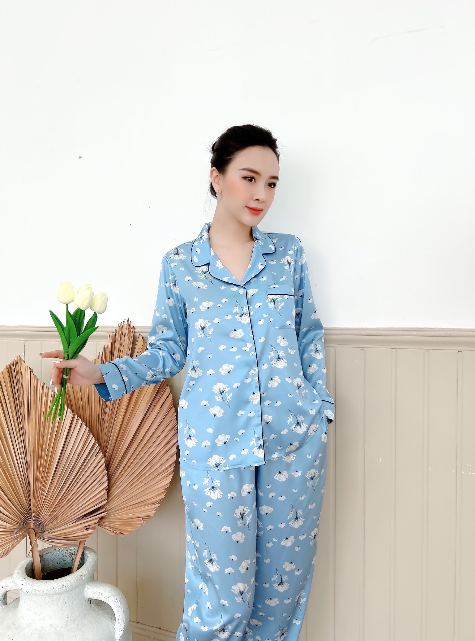 Đồ Bộ Pyjama, Đồ mặc nhà nữ Lụa Pháp cao cấp, mềm mịn, thoáng mát - HW1004 - RELAX