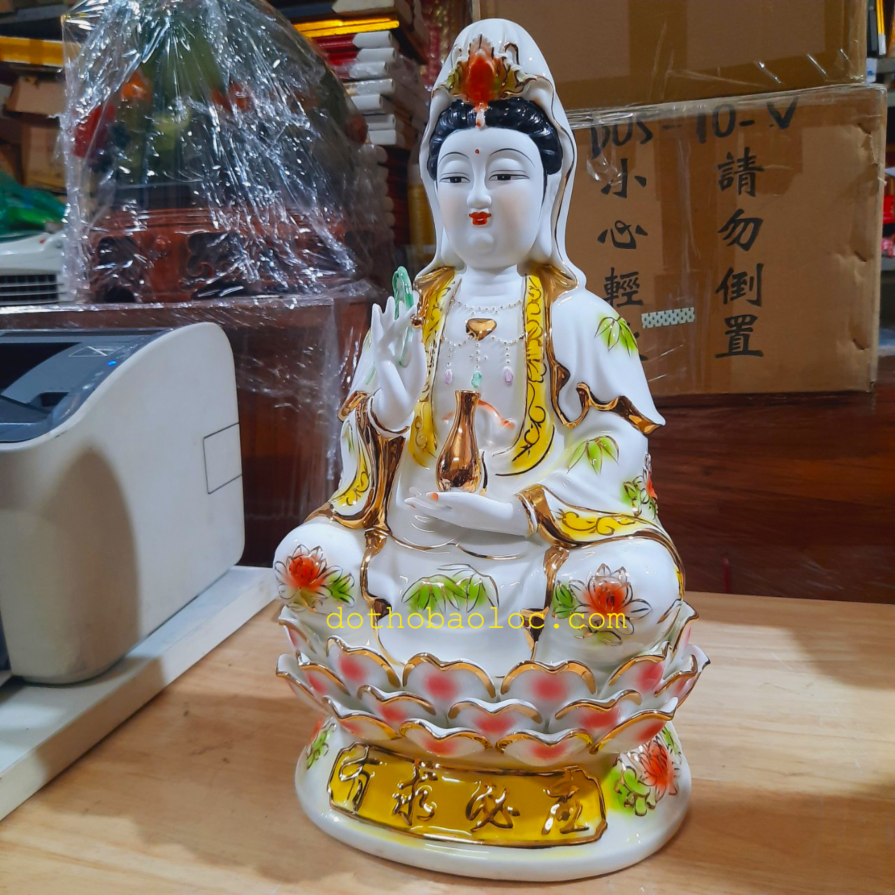 Tượng Quan Âm gốm sứ cao cấp ngồi trên đài sen Cao 41cm