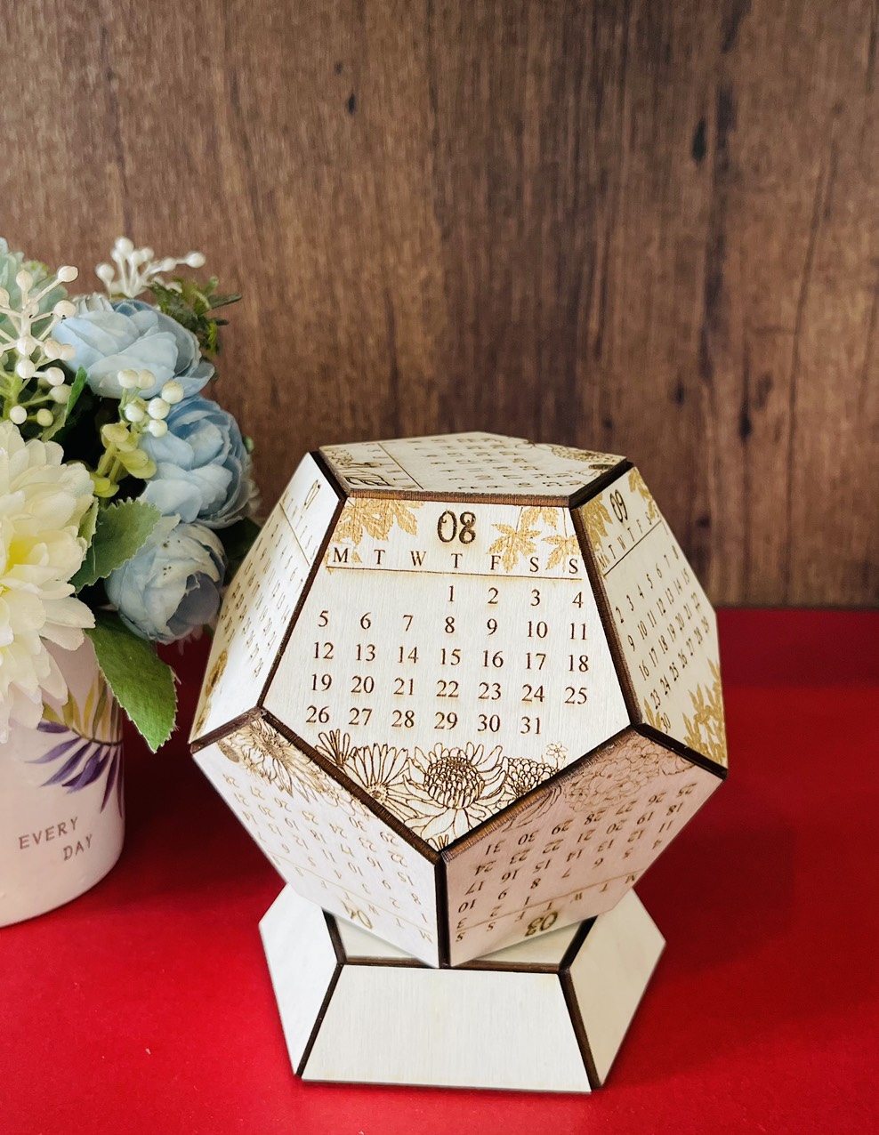 LỊCH CẦU GỖ 12 CẠNH NĂM 2024