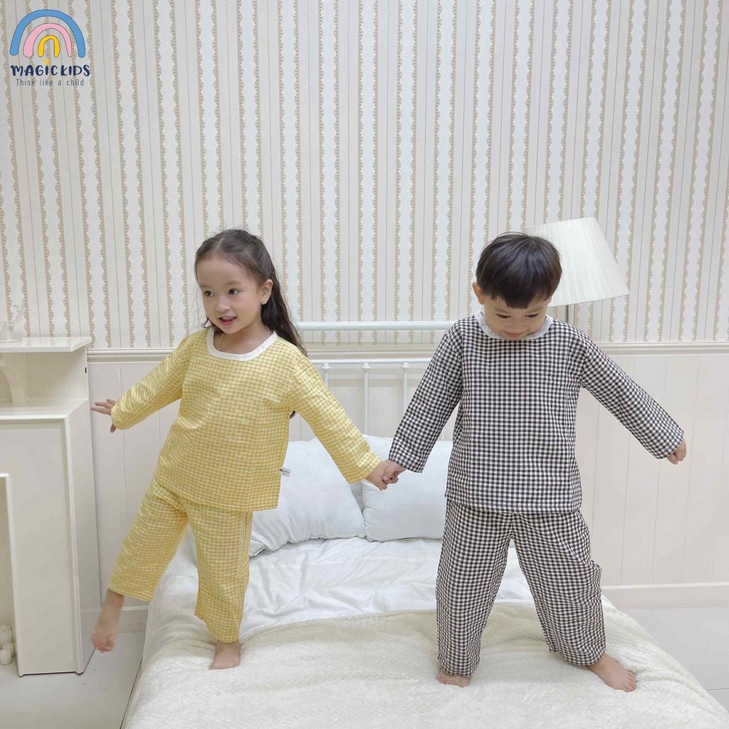 Đồ bộ dài tay cho bé Magickids cổ tròn kẻ caro dễ thương thấm hút mồ hôi Đồ ngủ pijama dài tay trẻ em BR22035