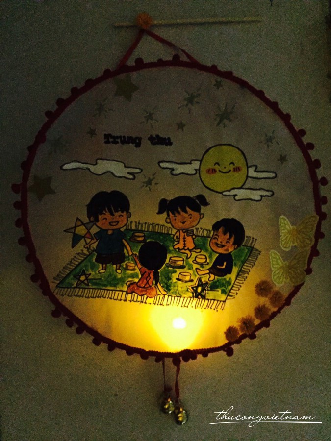 Lồng đèn tre tròn đã trang trí - Ăn cỗ Trung thu