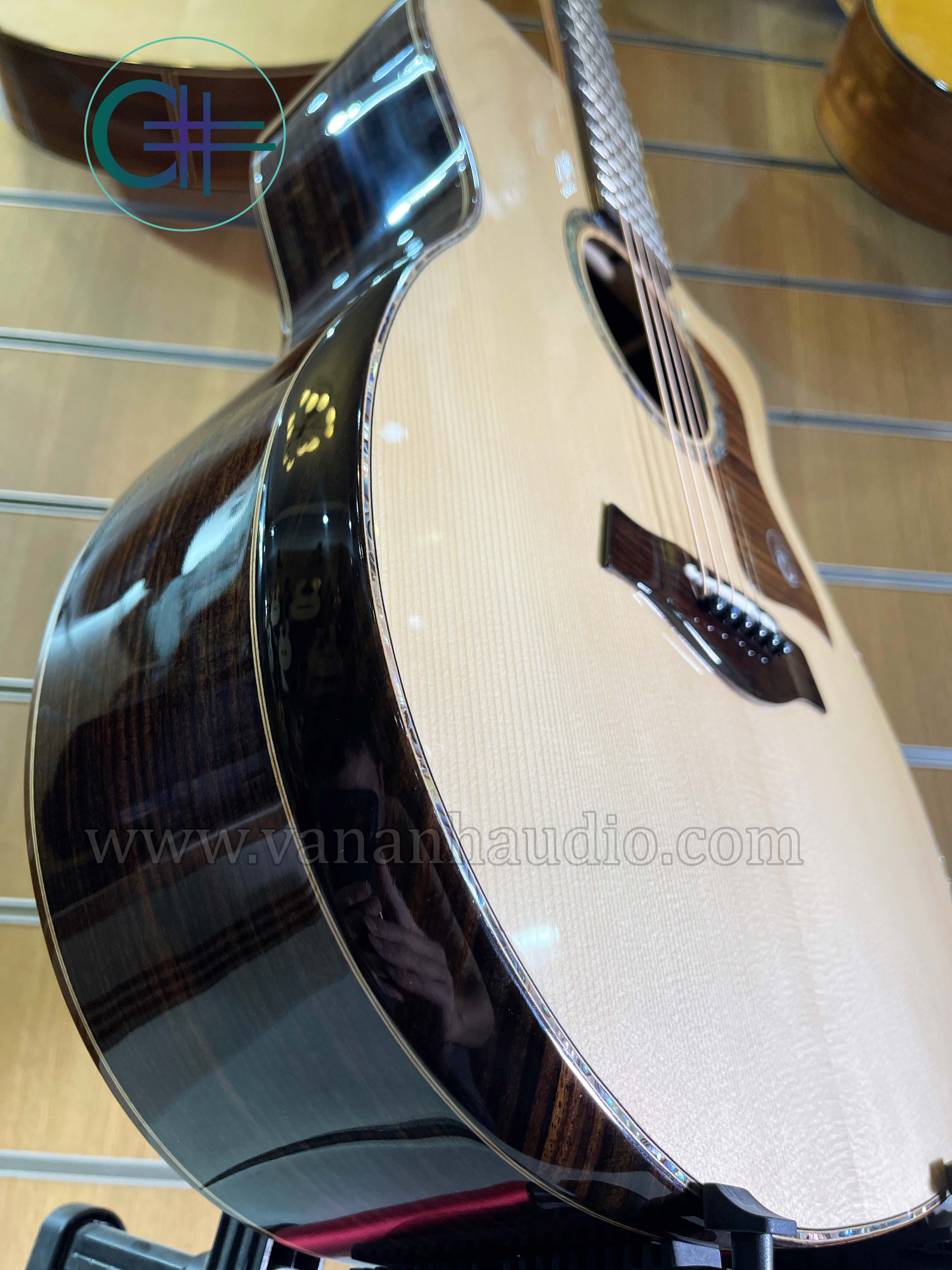 Đàn Guitar Acoustic Custom CL2022 (Khảm trai và ốc xà cừ )