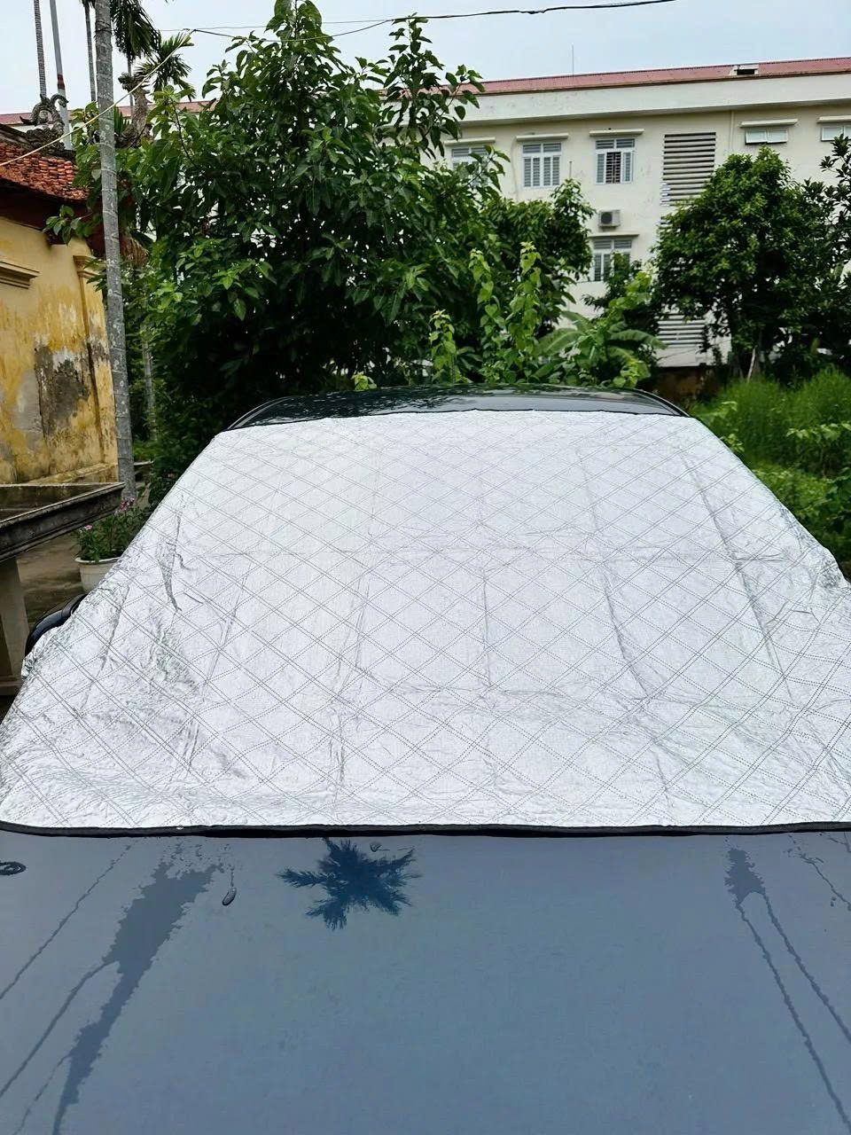 Bạt Che Nắng, Chống Nóng Kính Lái Ô Tô – Thiết Kế 3 Lớp Tráng Bạc Cao Cấp Cho Xe 4 Chỗ , 7 Chỗ , Kèm Túi Đựng Xịn Sò