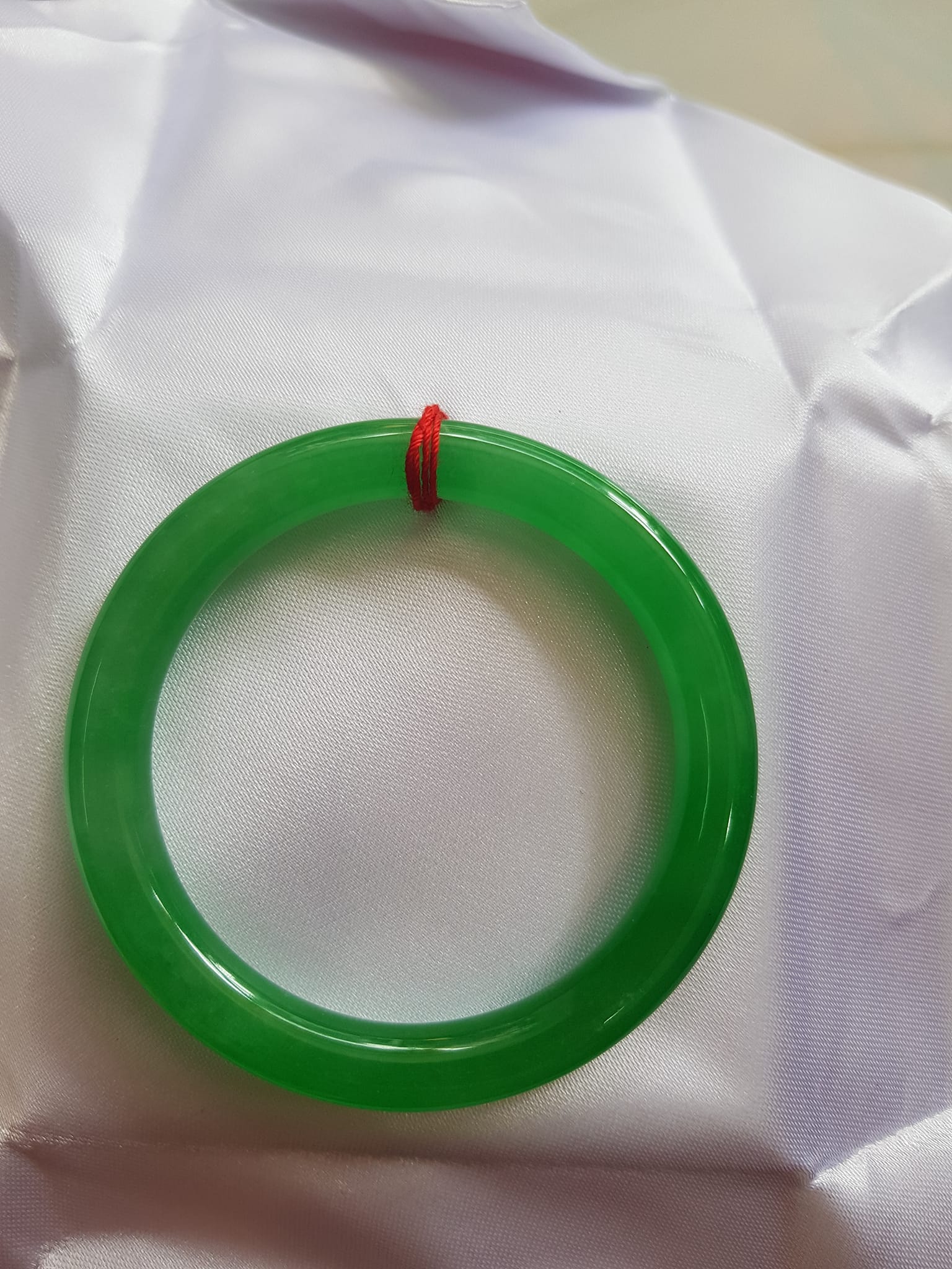 Vòng tay đá cẩm thạch Nữ Lý K 48mm x cọng 7,2mm Vòng Xanh lá tươi bóng đẹp Nữ mệnh Mộc, Hỏa 35kg-48kg đeo ạ