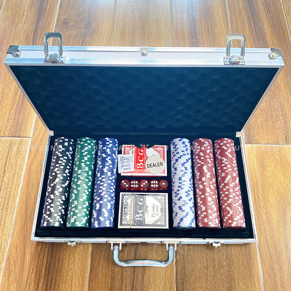 Vali Phỉnh Chip Poker Cao Cấp Hộp Nhôm 300 Chip Không Số Loại Tiêu Chuẩn Las Vegas