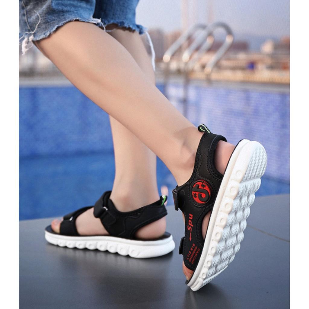 Giày sandal học sinh cho bé size 28 - 39 Phong Cách Hàn Quốc siêu nhẹ QN99