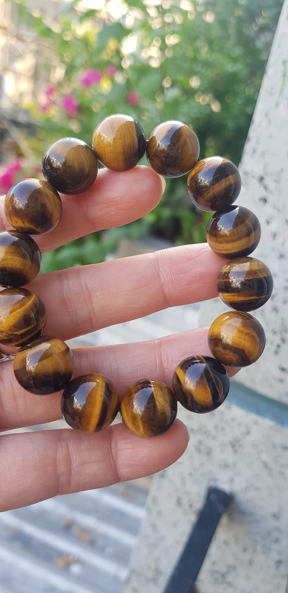 Vòng tay phong thủy Nam Đá Mắt Hổ Vàng Nâu Đậm bóng đẹp Size 4mm hay 14li gồm 14 hạt Hợp nam mệnh thổ mệnh kim ạ