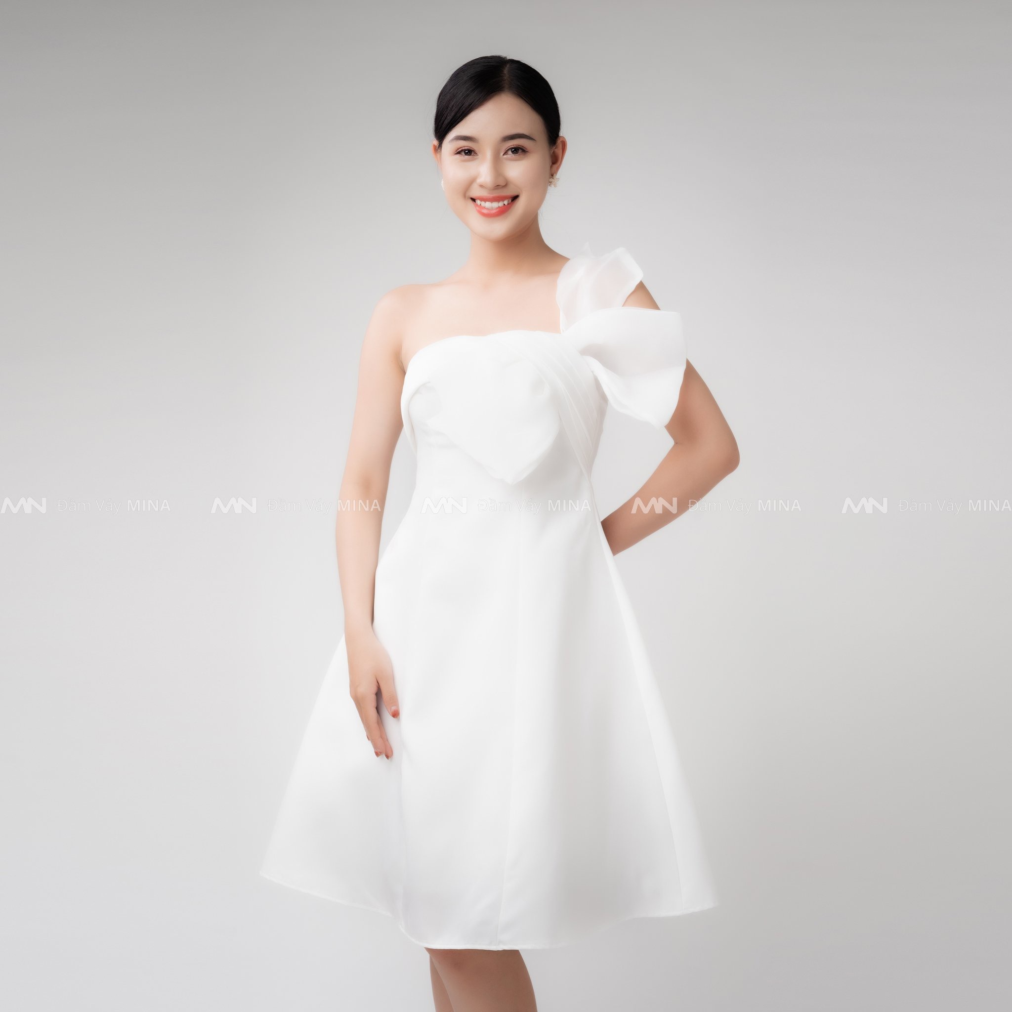 Đầm dự tiệc | Váy dự tiệc | Váy trắng xoè nơ ngực Taffta lụa | Váy sang trọng MN147 - Đầm Váy Mina