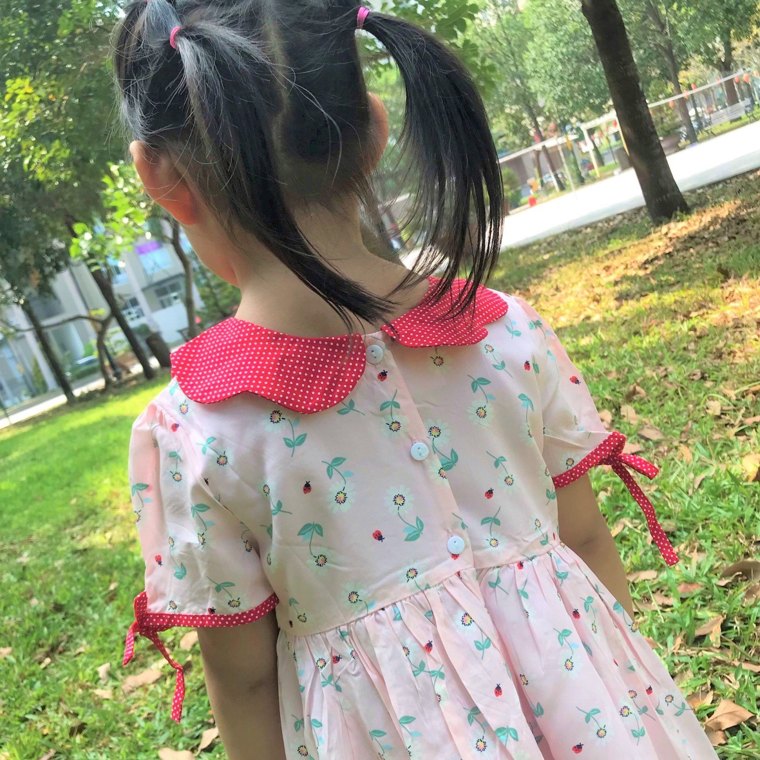 G00000106 (11-21kg) Đầm lễ hội bé gái, tùng xòe, cổ sen màu đỏ điệu đà cho bé từ 2 tuổi