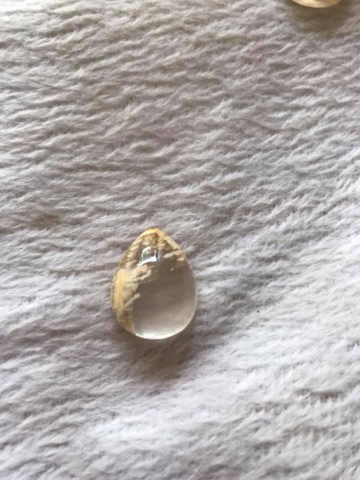 MẶT DÂY CHUYỀN ĐÁ THẠCH ANH ƯU LINH TỰ NHIÊN HÌNH GIỌT NƯỚC MÀU BÔNG TRẮNG VÀNG CAO 23,5MM ĐK 17,5MM