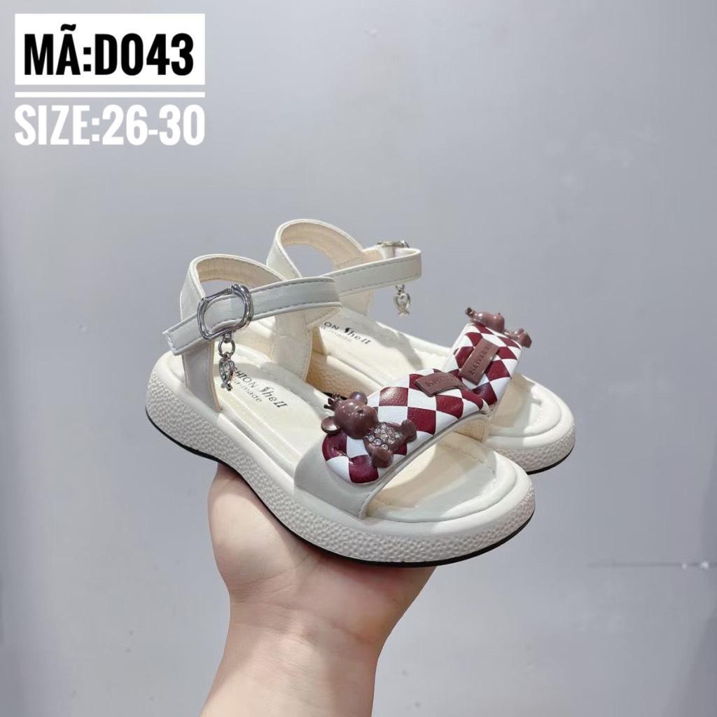 Dép quai hậu bé gái đinh gấu - Sandal A043 - Kiểu dáng trendy