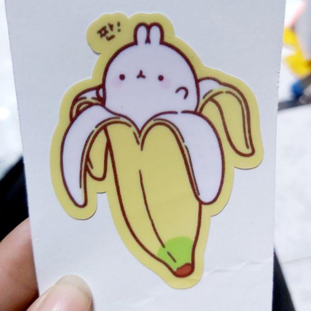 Tem Sticker Decal Bé Chuối Cute Dán Xe, Nón, Điện Thoại