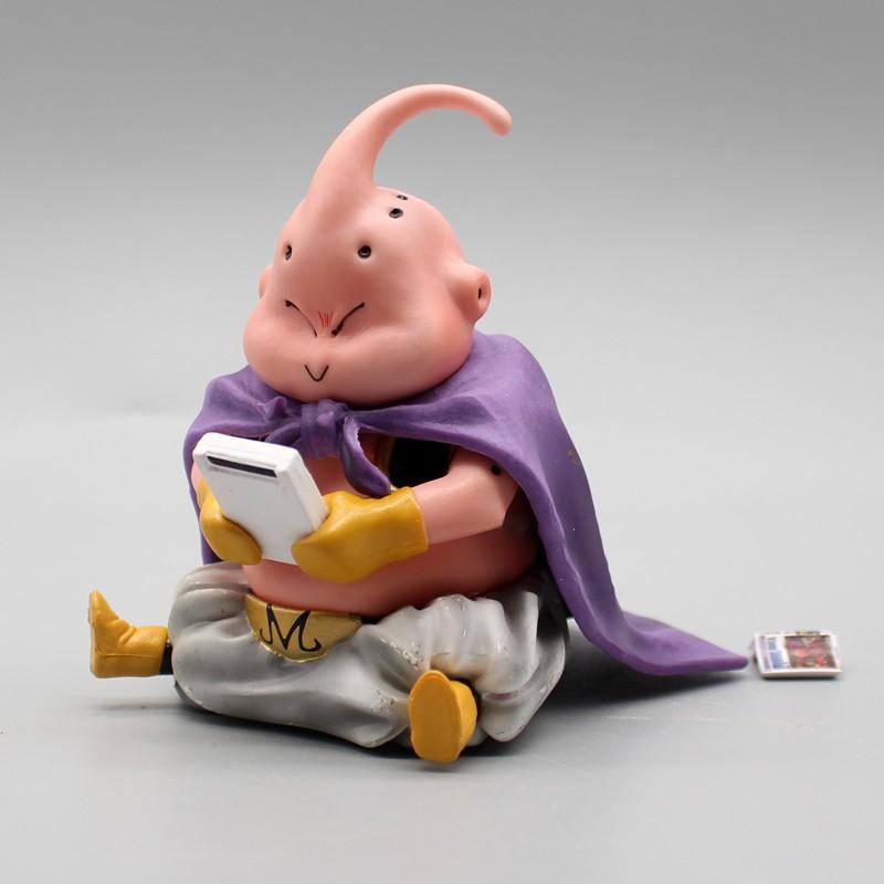 Mô hình majin buu mập biểu cảm khi chơi game đáng yêu