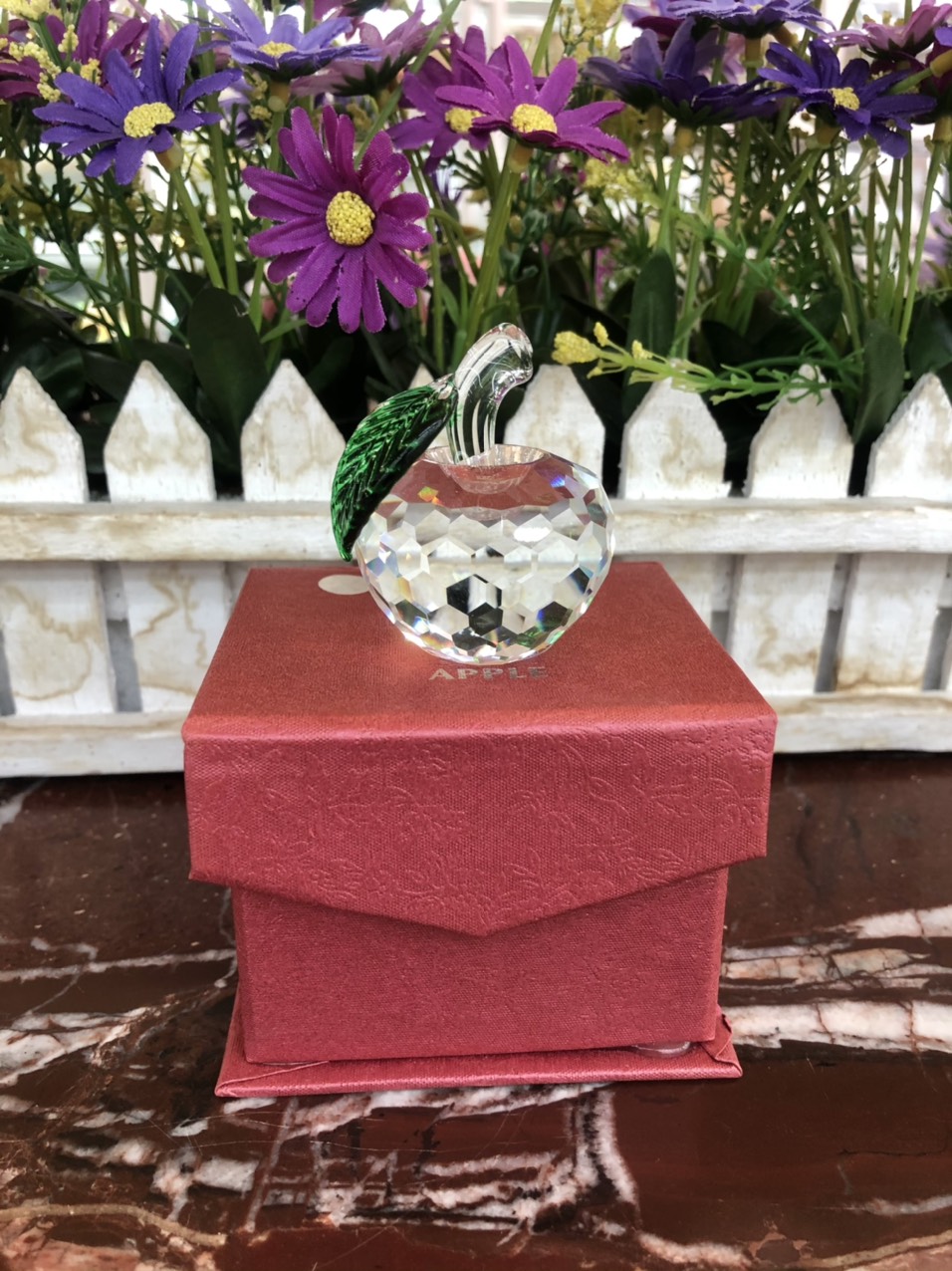 Quả táo pha lê trang trí bàn làm việc số 2