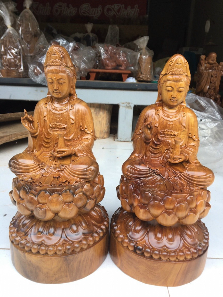 Tượng phật bà quan âm bồ tát bằng gỗ bách xanh thơm nức kt cao 30×15×15cm
