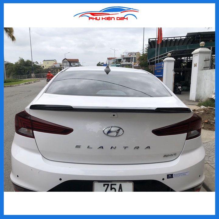 Đuôi gió sau xe liền cốp Elantra 2019-2020-2021-2022 hàng mộc chưa sơn