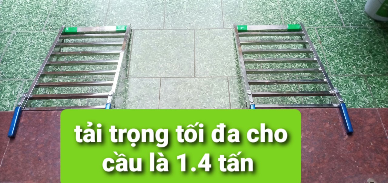 Cầu lên ô tô inox kt 75x45 giá là 2sp