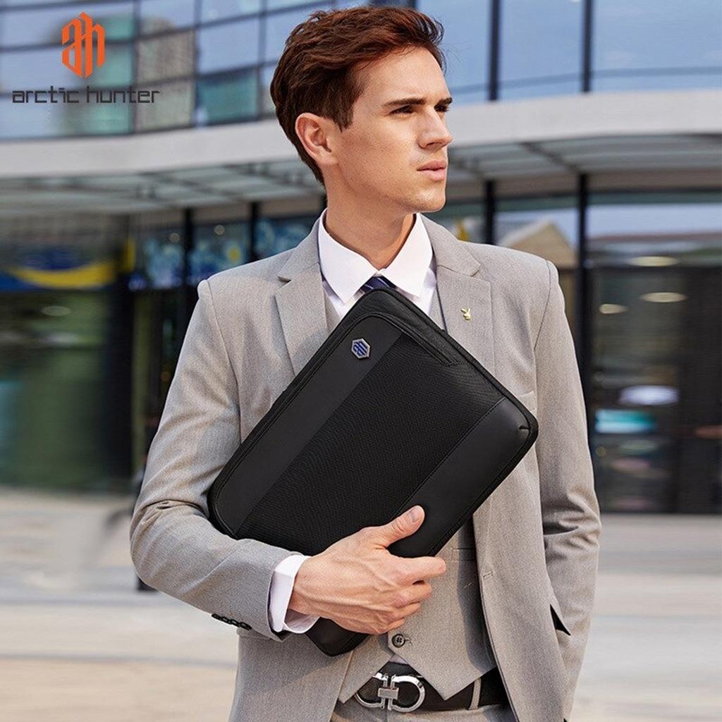 Cặp đựng laptop Arctic Hunter GW00015 cho kích thước 14.3 inch - 15.6 inch chống nước, có lớp lót lông chống sốc