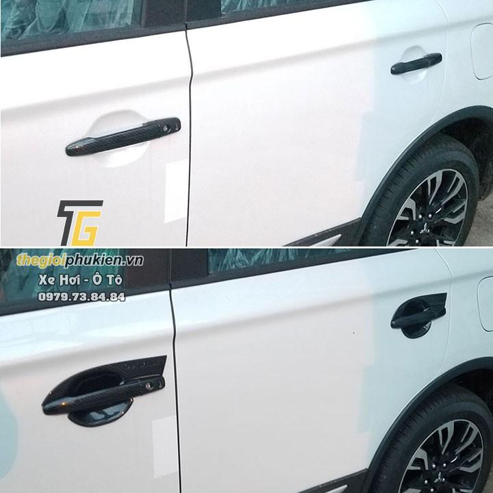 Bộ ốp tay nắm cửa, hõm cửa xe Mitsubishi Outlander vân Carbon