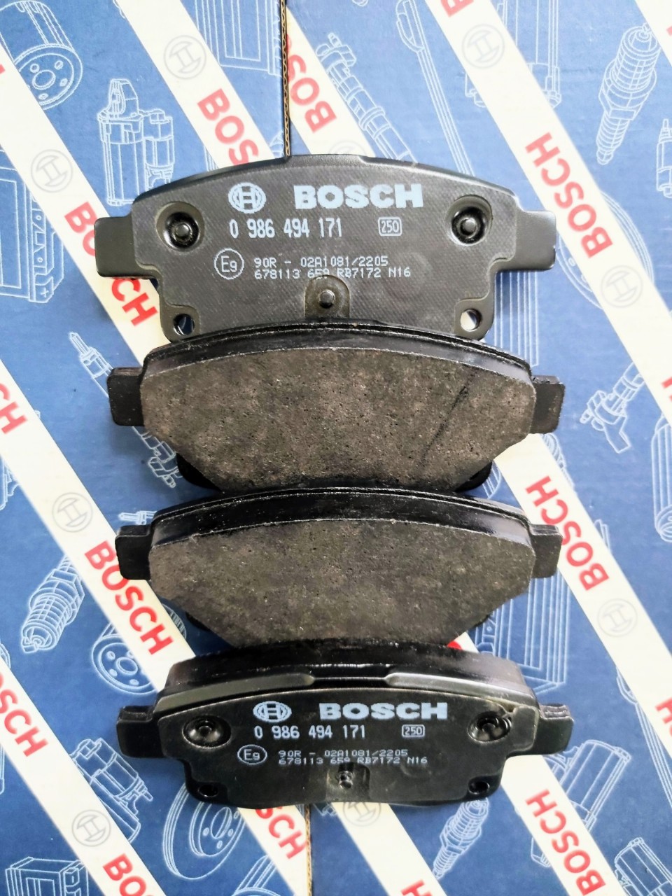 Bố Thắng Sau Ford Transit Kèm Cảm Biến Báo Mòn (2007-2019) - Bosch BP 4171