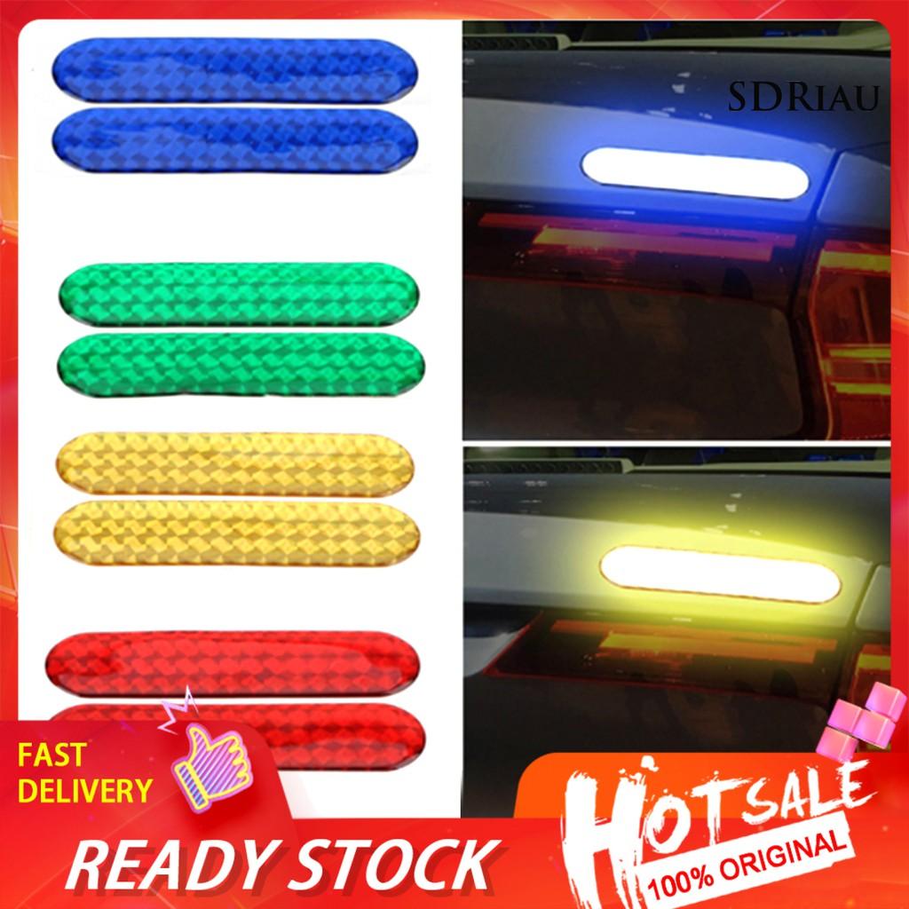 Set 2 Miếng Dán Phản Quang Chống Va Chạm Cho Cửa Xe Hơi Tiện Dụng