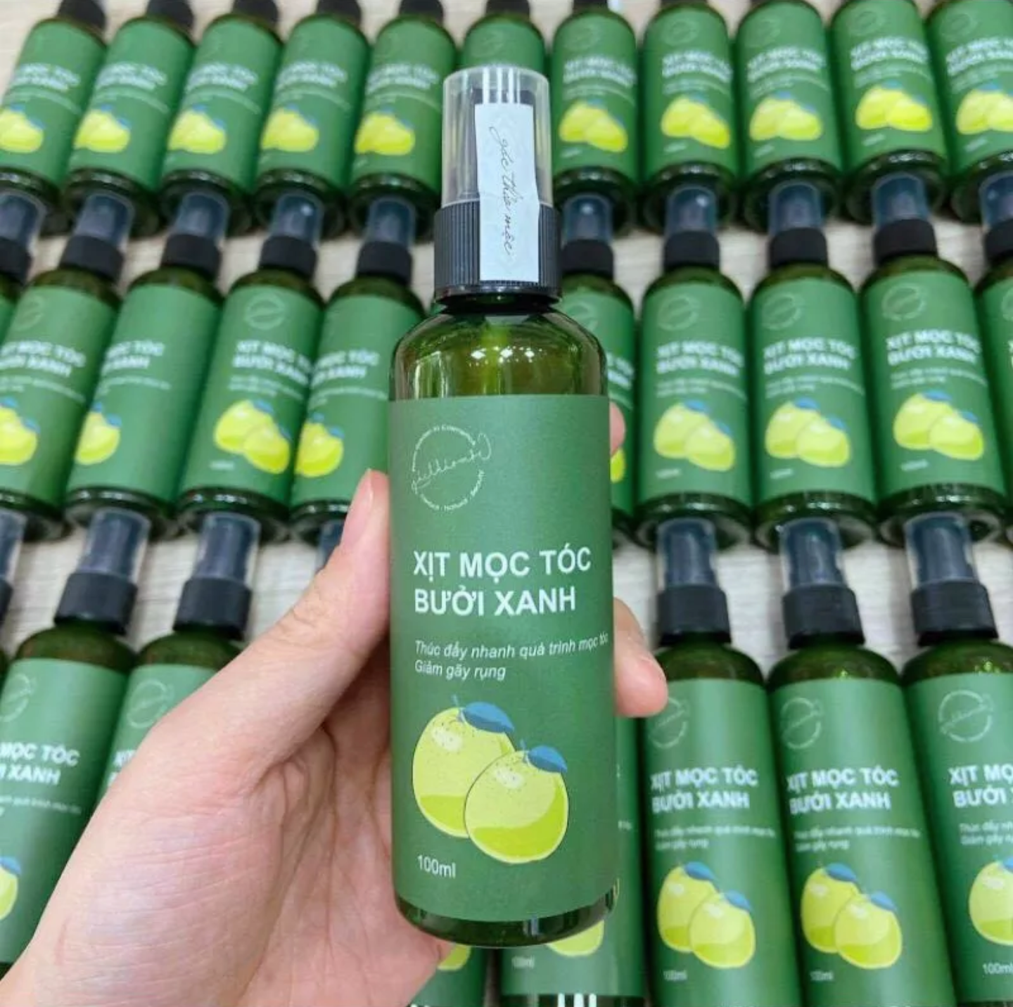 SIÊU GIÁ VỚI 1 CHAI TINH DẦU BƯỞI XANH KÍCH THÍCH MỘC TÓC DƯỠNG CHĂM SÓC TÓC HIỆU QUẢ HÀNG CAO CẤP