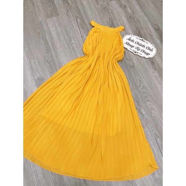 Đầm suông dập ly cổ yếm