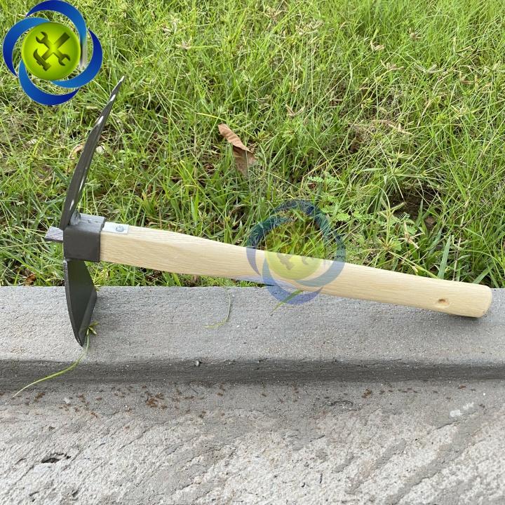 Cào cuốc hai đầu cán gỗ C-Mart A0697 dài 370mm