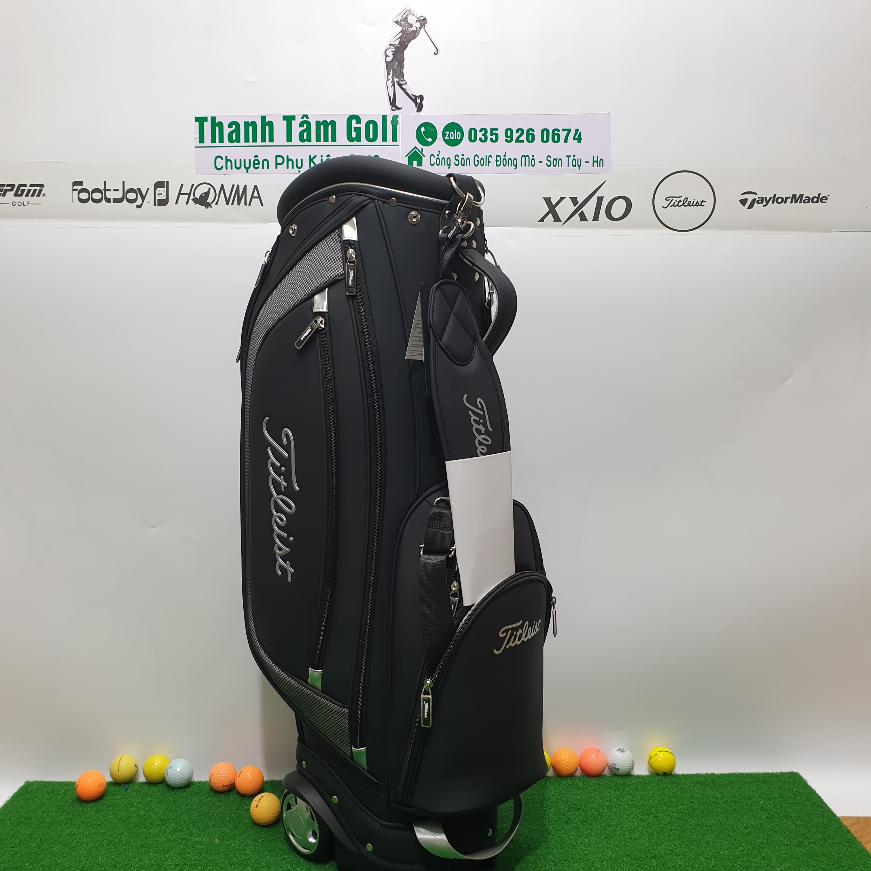 Túi Đựng Gậy Golf Có Bánh Xe Và Tay Kéo