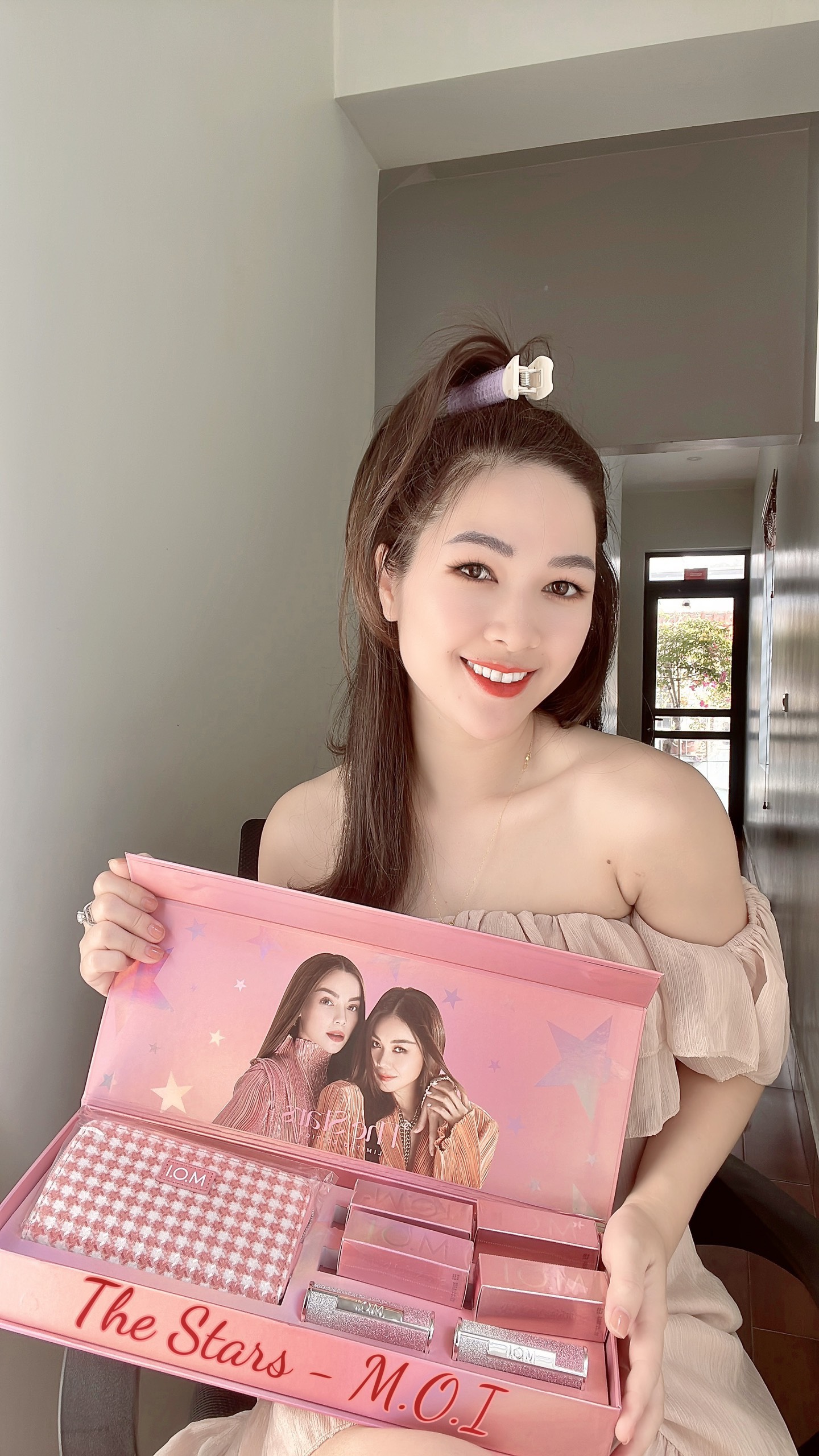 Son Môi M.O.I Hồ Ngọc Hà Son Thỏi Lì M.O.I THE STARS 2022