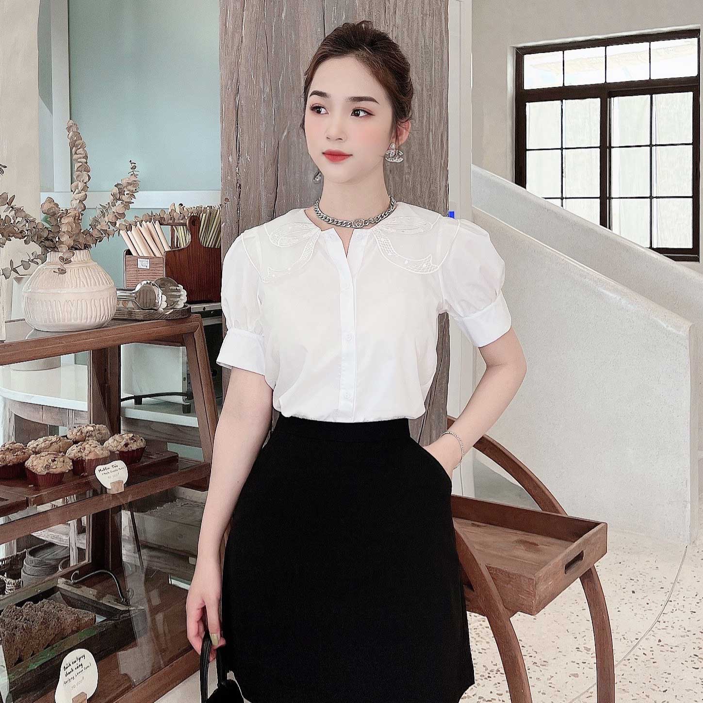 Áo sơ mi cổ sen nữ trẻ trung chất liệu mặc mát