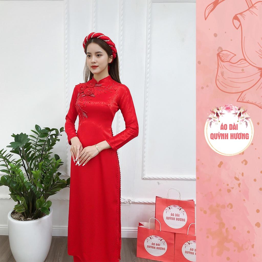 Áo dài truyền thống, áo gấm tơ 4 tà màu đỏ đính hoa thủ công