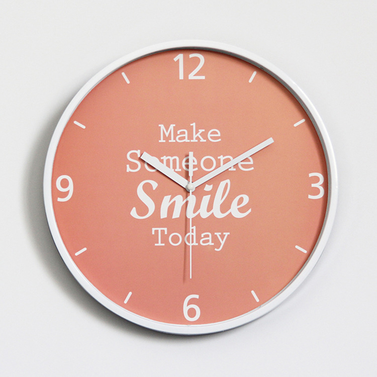 Đồng hồ treo tường tròn Make someone smile Today 30cm