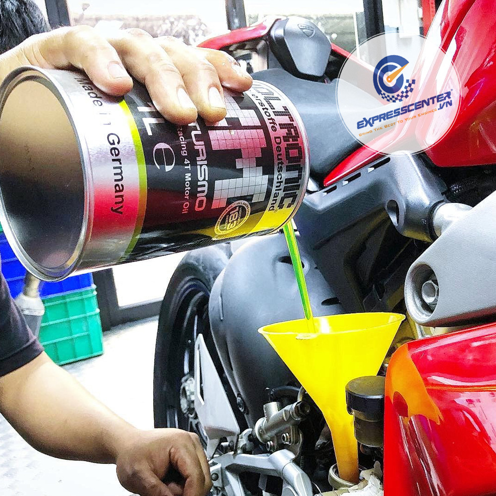 Nhớt động cơ dành cho xe tay ga và xe số 4T Voltronic GranTurismo-XM PLATINUM API SN JASO MA2 1 Lít