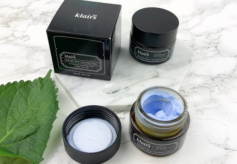 Kem Dưỡng Ẩm, Làm Dịu Và Phục Hồi Da Ban Đêm Dear Klairs Midnight Blue Calming Cream 30ml + Tặng kèm 1 mặt nạ sủi bọt thải độc Su:m 37 Đen