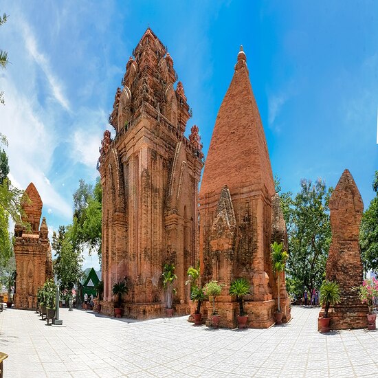 Nha Trang - Cánh đồng gió - Thác Yang Bay - Eo Gió Bãi Dài - Chợ Đầm